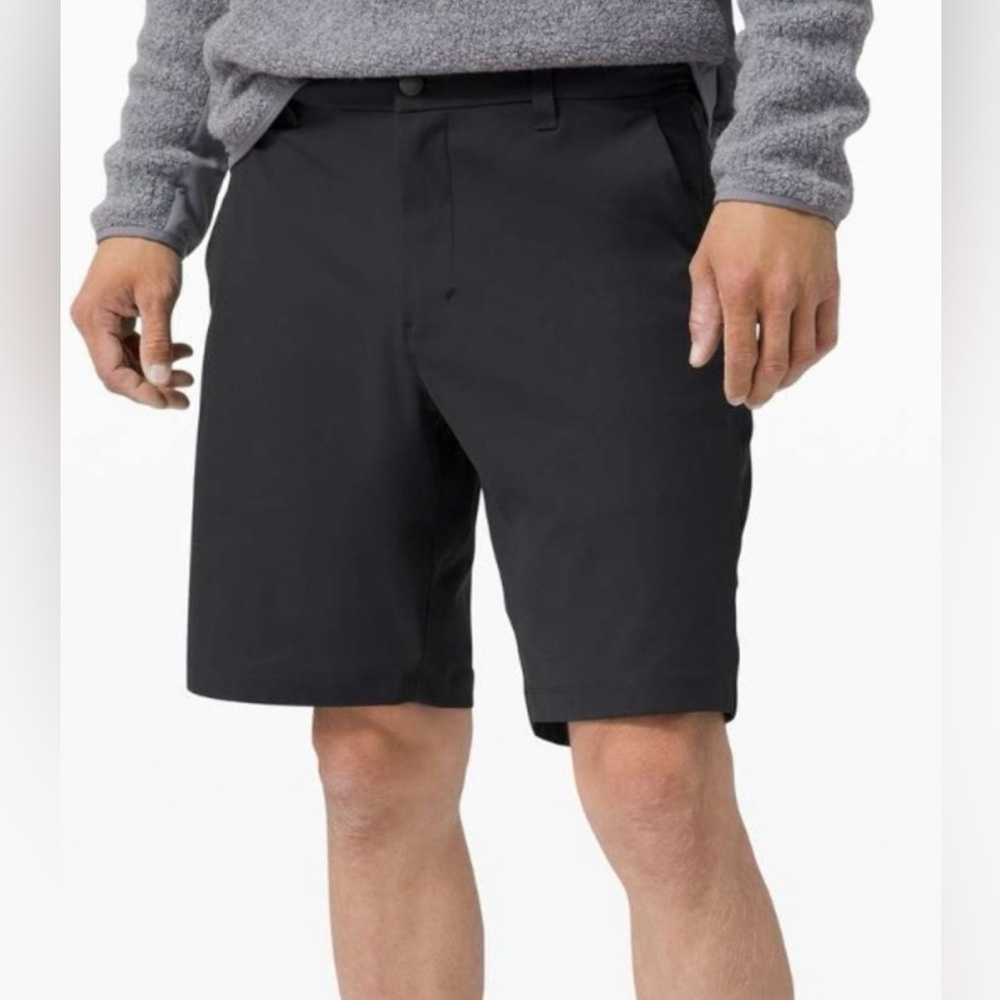 Lululemon Commission Classic-Fit Short 9" *Warpstreme Obsidian Size 38